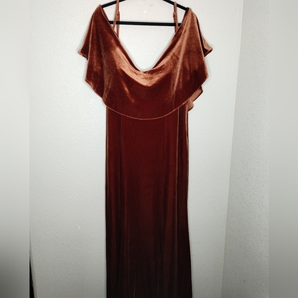 REVELRY Riley Convertible Velvet Bridesmaid Dress in Rust Size 20 - Picture 2 of 8
